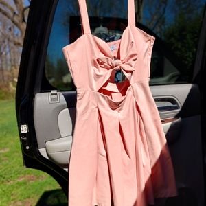 Tobi Dress Pin Up Style